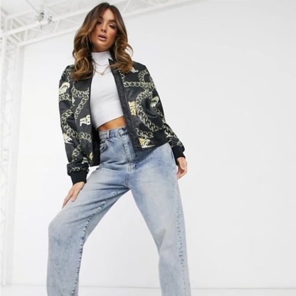 Nike Women’s satin black with gold chain bomber jacket size XS - Picture 2 of 14